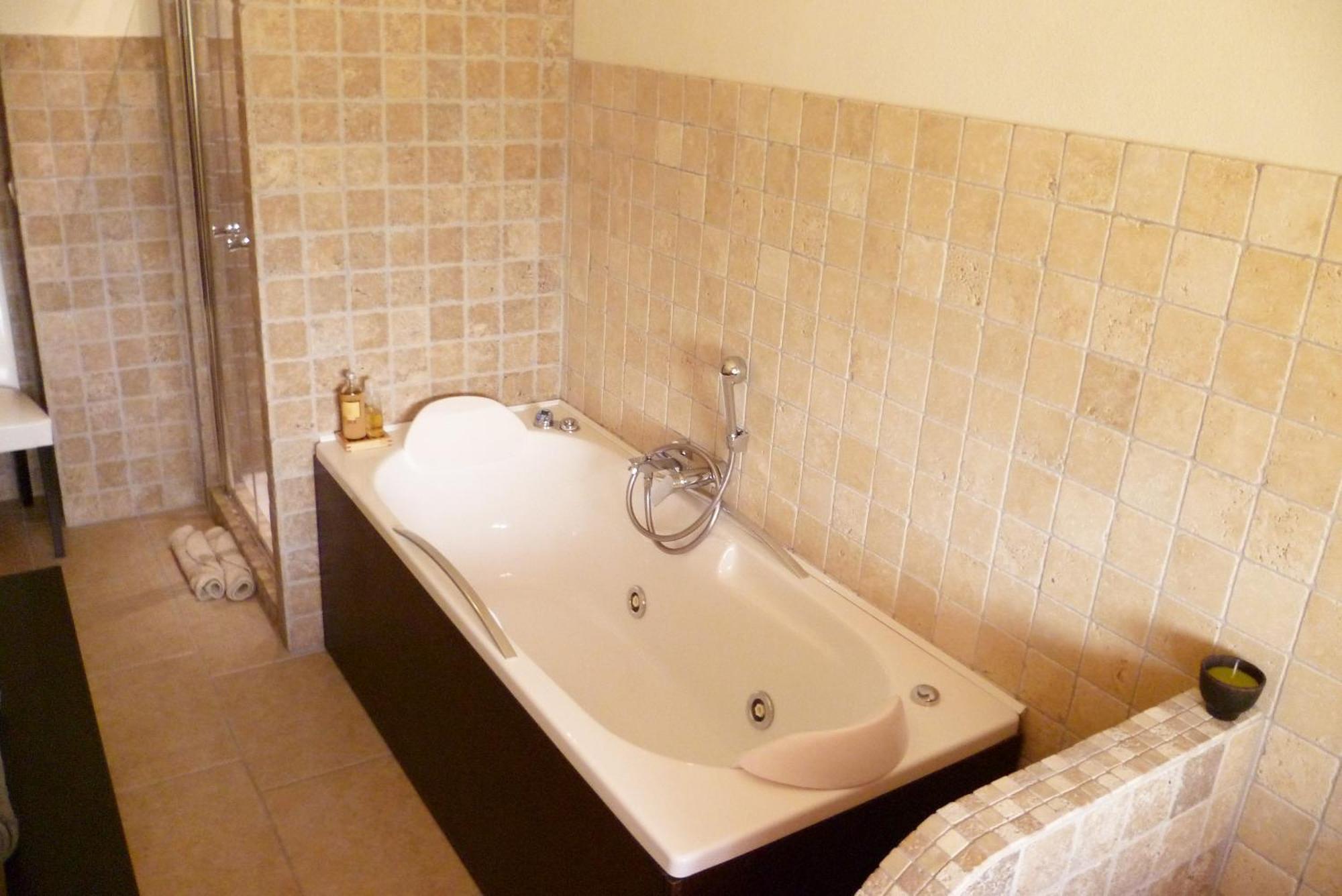 B&B Colle Di Terria Country House Contigliano Buitenkant foto