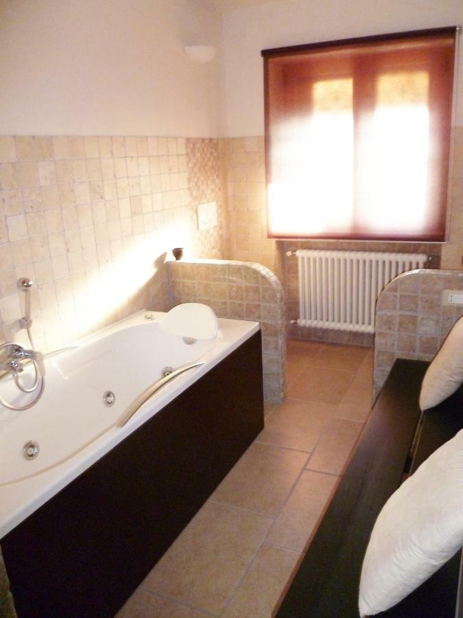 B&B Colle Di Terria Country House Contigliano Buitenkant foto
