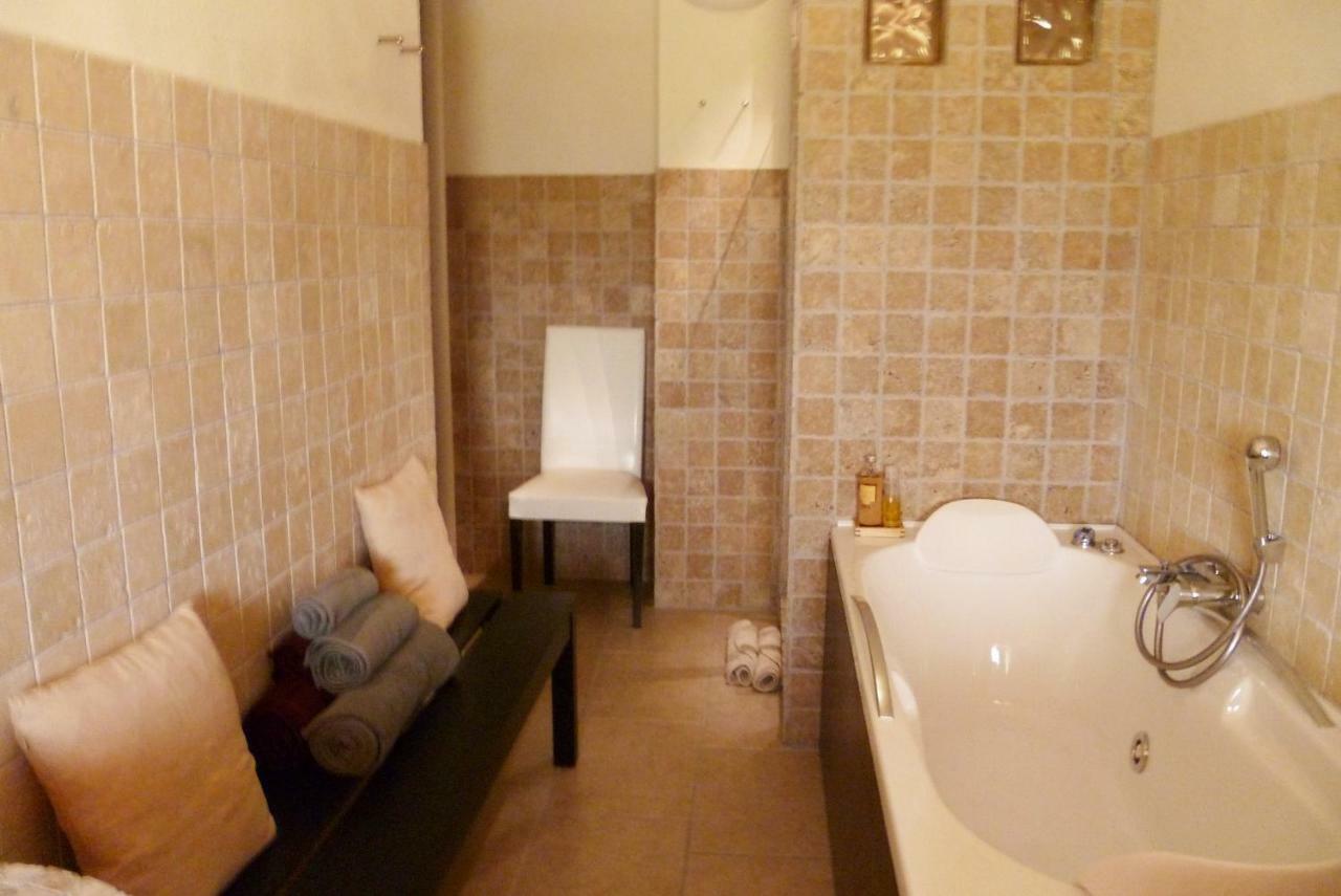 B&B Colle Di Terria Country House Contigliano Buitenkant foto